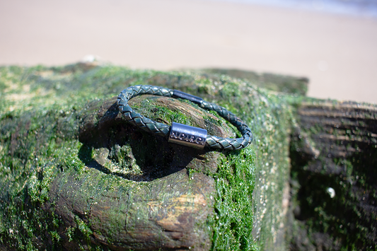 The Ultimate Guide to Styling a Green 5mm Braided Men's Leather Bracelet